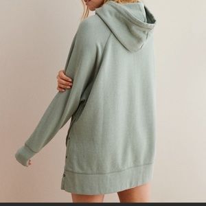 💕EUC AERIE SIDE SNAP CITY HOODIE XS***
